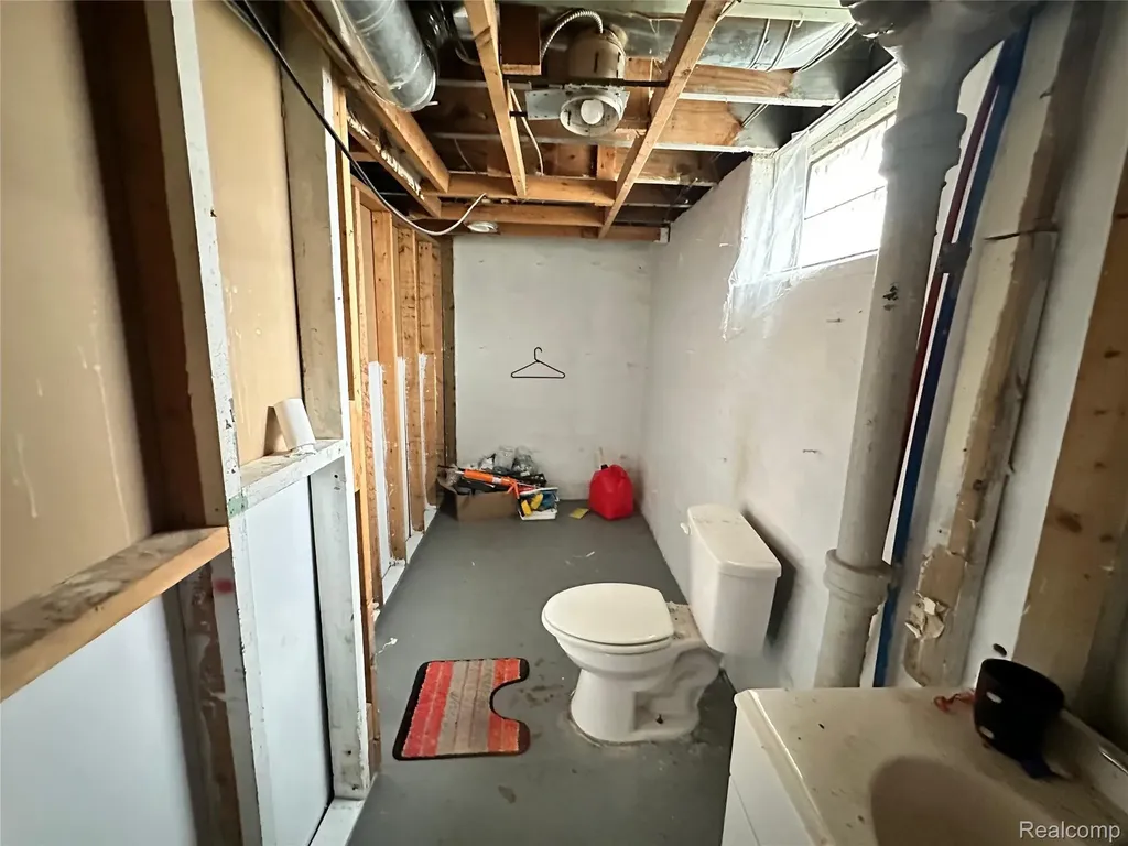 10313 Mckinney Street Detroit City MI 48224