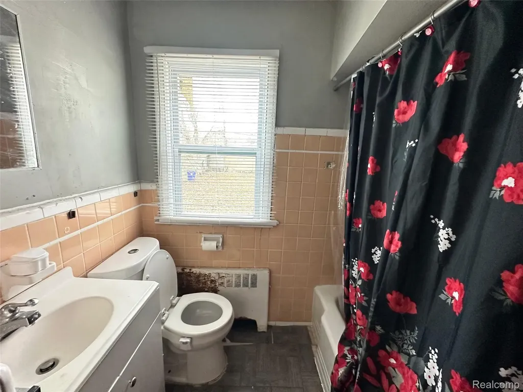 10313 Mckinney Street Detroit City MI 48224
