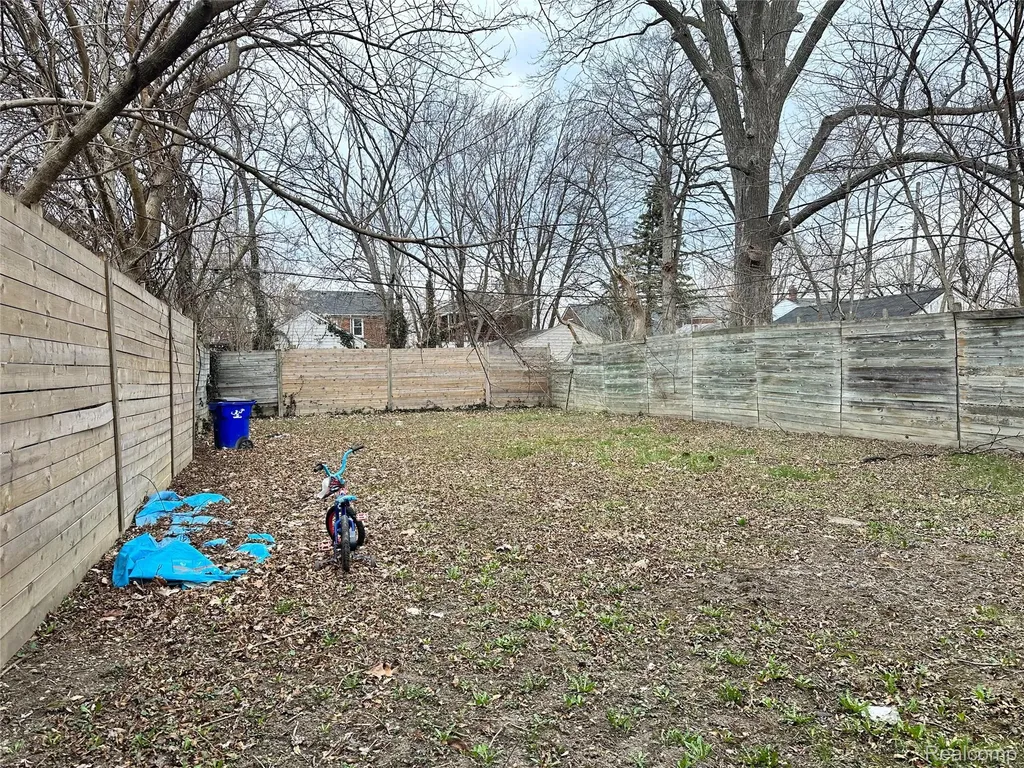 10313 Mckinney Street Detroit City MI 48224