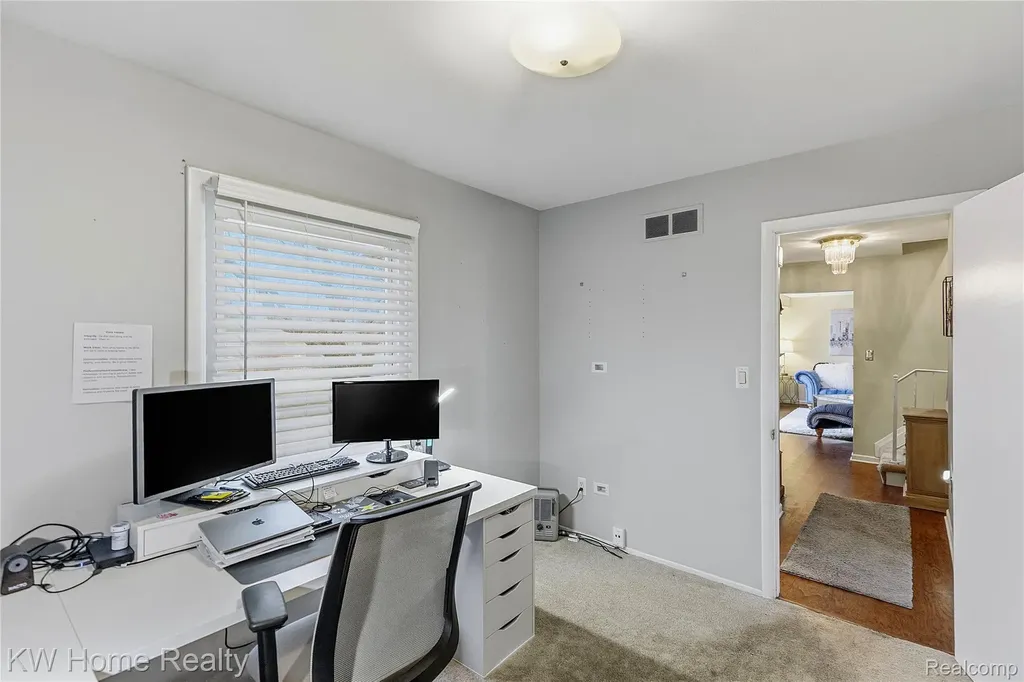 25982 Kilreigh Drive Farmington Hills City MI 48336