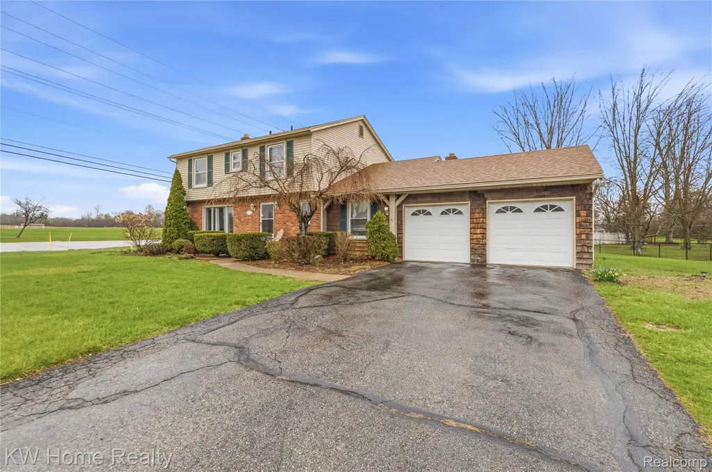 25982 Kilreigh Drive Farmington Hills City MI 48336