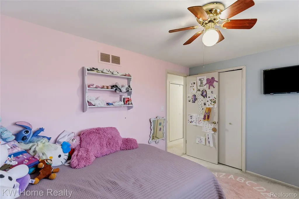 25982 Kilreigh Drive Farmington Hills City MI 48336