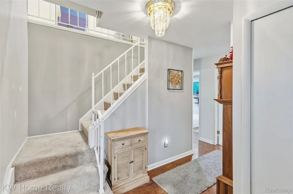 25982 Kilreigh Drive Farmington Hills City MI 48336