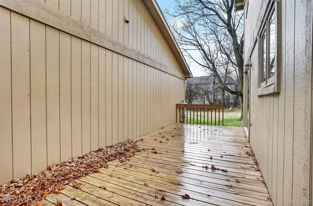 29441 Sylvan Lane Farmington Hills City MI 48334