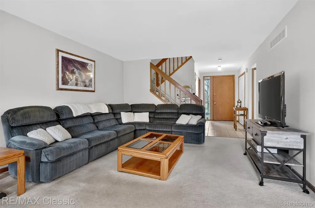 29441 Sylvan Lane Farmington Hills City MI 48334