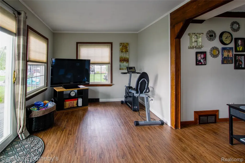 9393 Boncrest Street Commerce Charter Township MI 48382