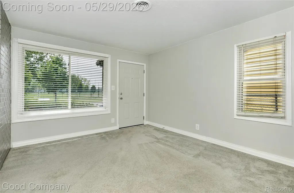 1605 E Hazelhurst Street Ferndale City MI 48220