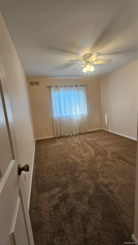 3449 Dewdrop Lane Howell City MI 48843