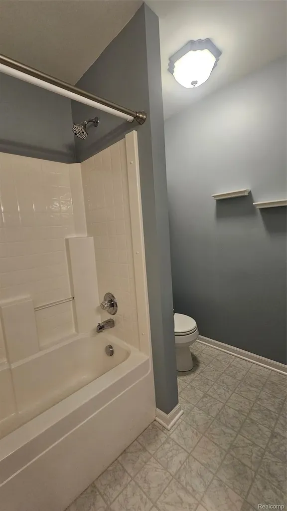 3449 Dewdrop Lane Howell City MI 48843