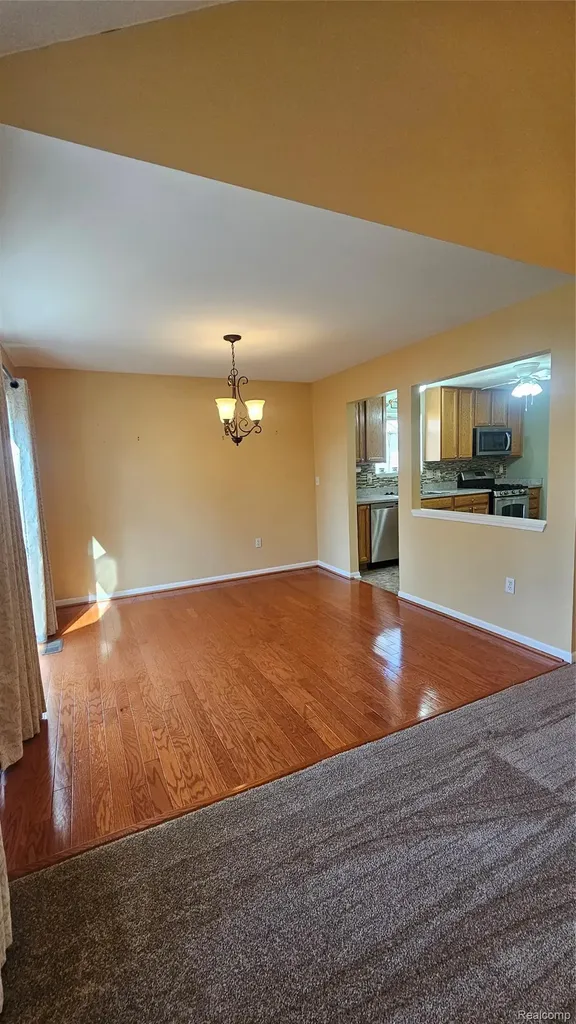 3449 Dewdrop Lane Howell City MI 48843