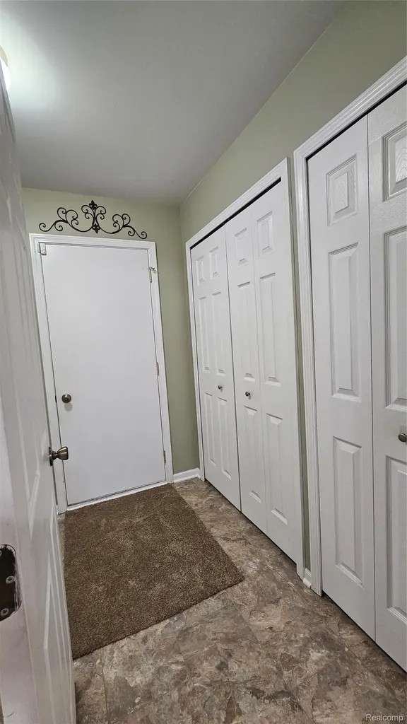 3449 Dewdrop Lane Howell City MI 48843
