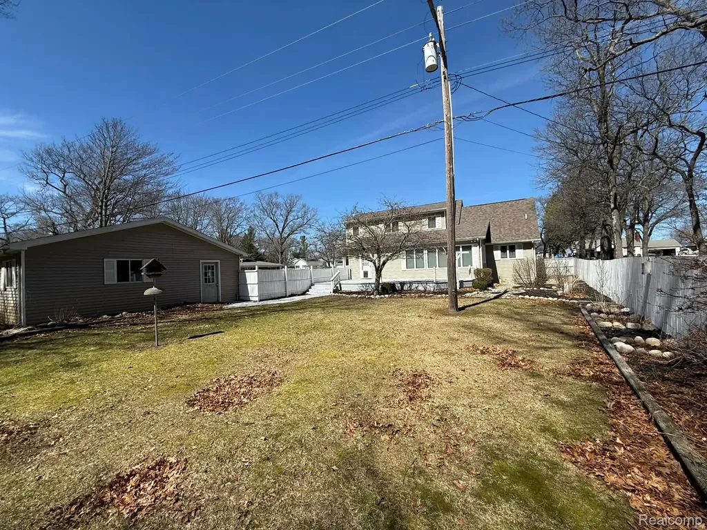 4689 Port Austin Road Lake Township MI 48725