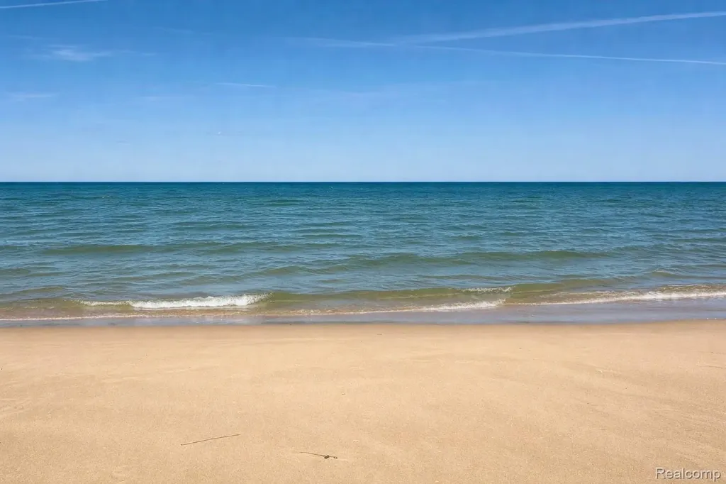 4689 Port Austin Road Lake Township MI 48725