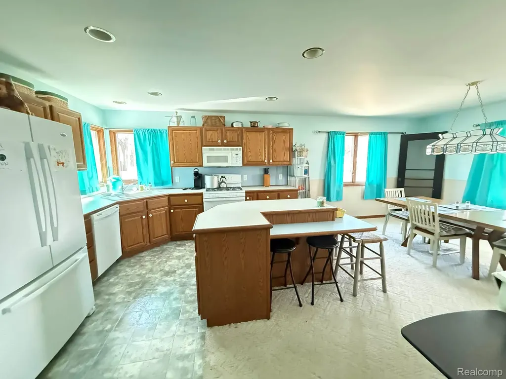 4689 Port Austin Road Lake Township MI 48725