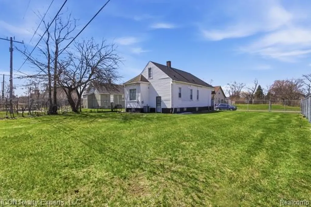 13540 Moran Street Hamtramck City MI 48212
