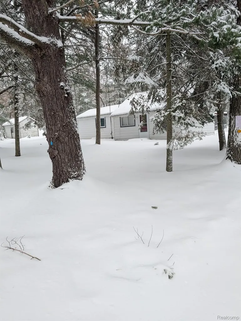3821 S Townline Road Denton Township MI 48651