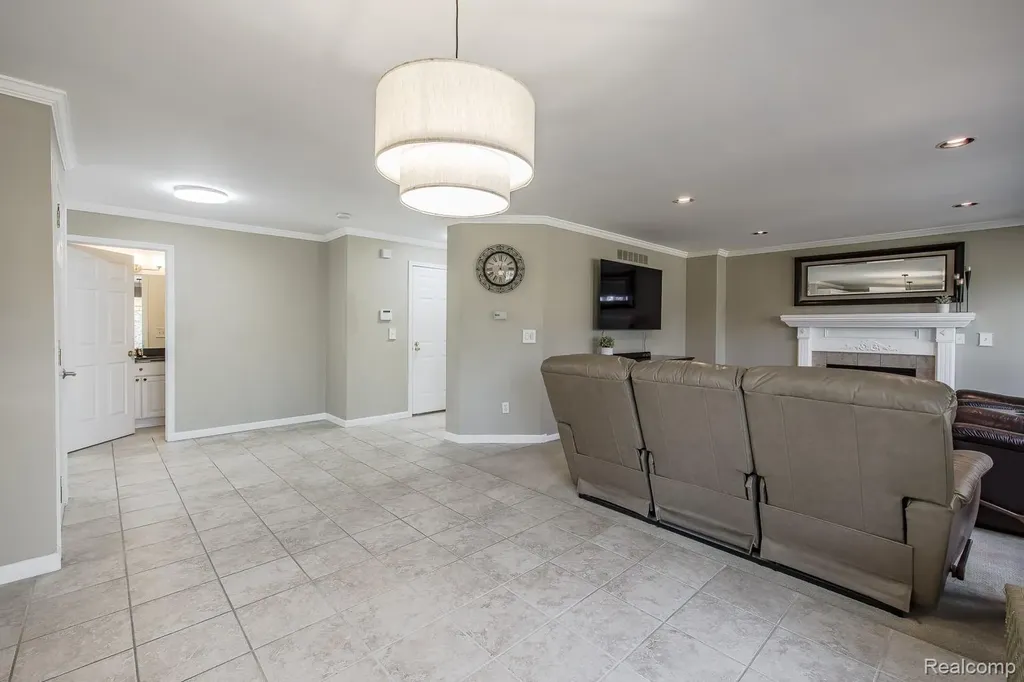 3472 Paramount Lane Auburn Hills City MI 48326
