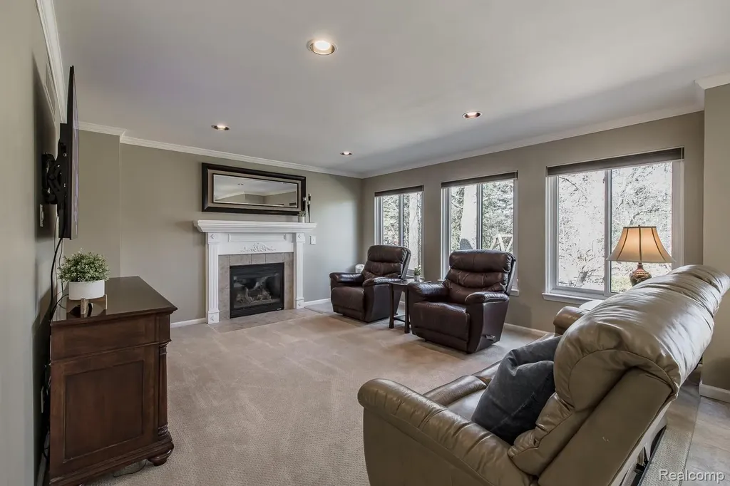 3472 Paramount Lane Auburn Hills City MI 48326