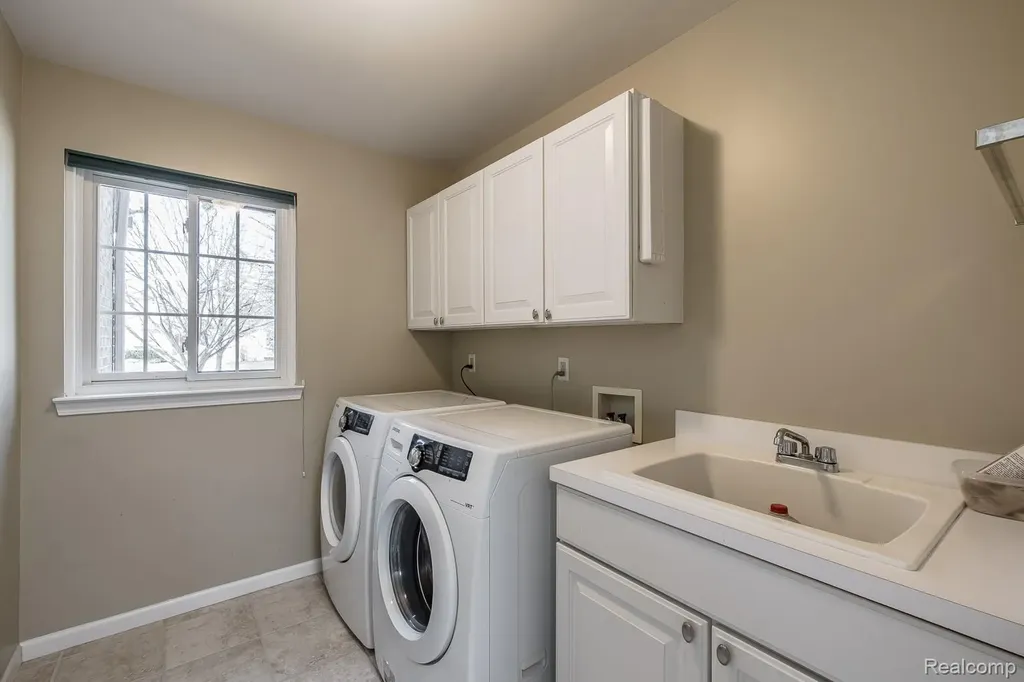 3472 Paramount Lane Auburn Hills City MI 48326