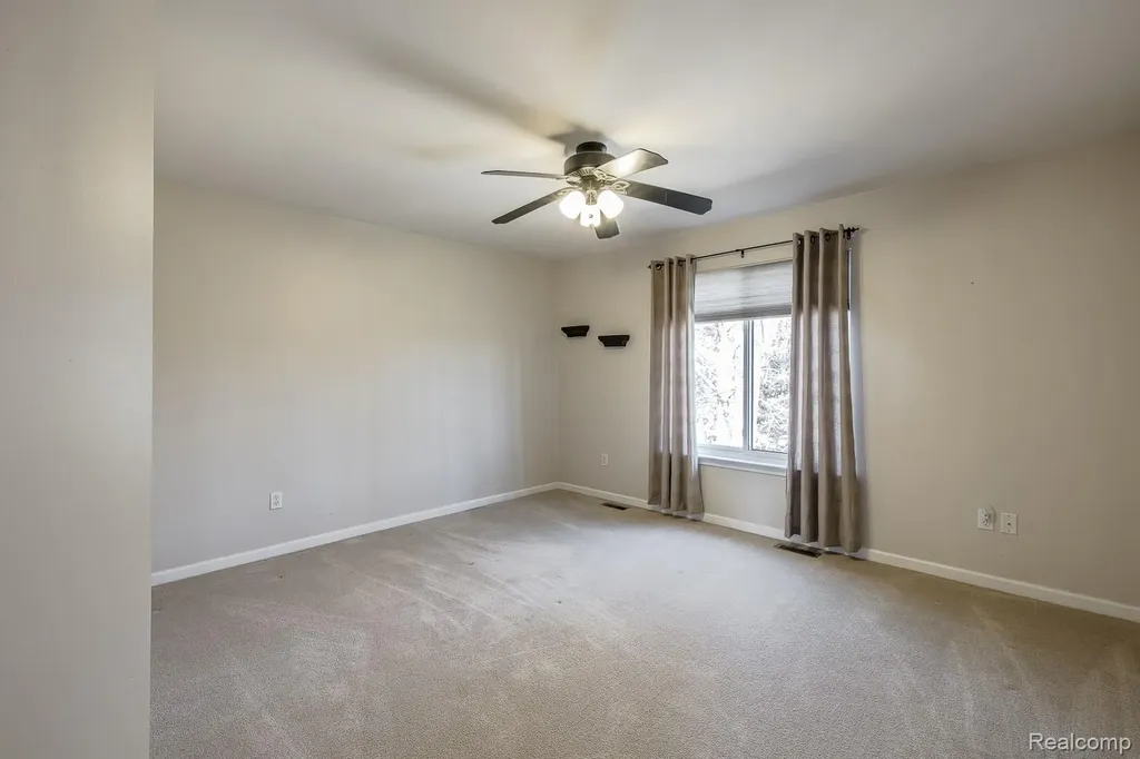 3472 Paramount Lane Auburn Hills City MI 48326