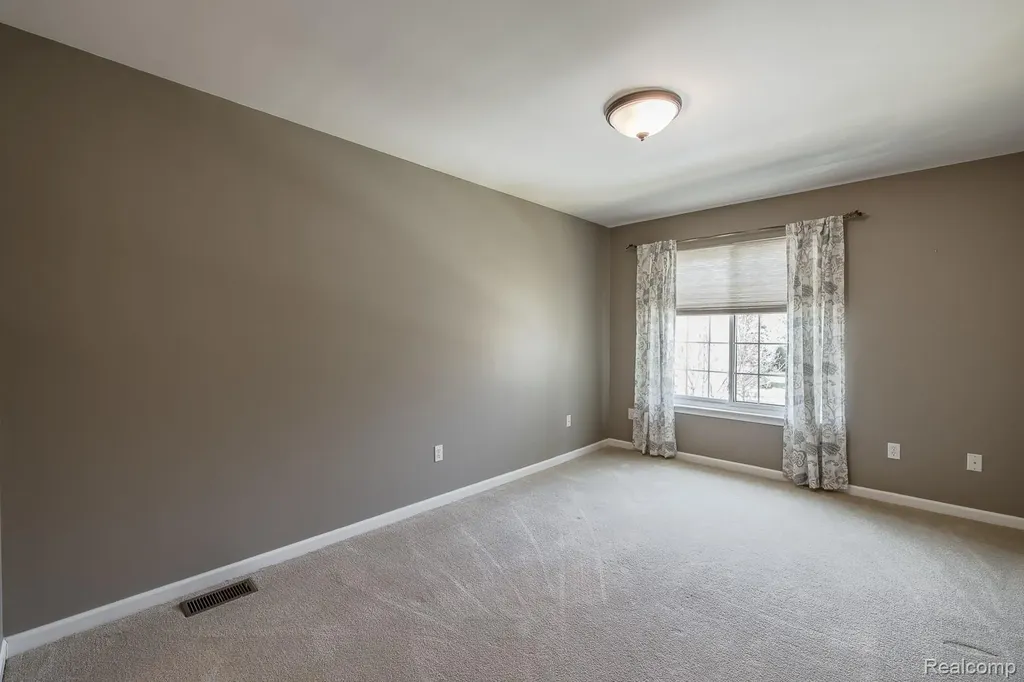 3472 Paramount Lane Auburn Hills City MI 48326