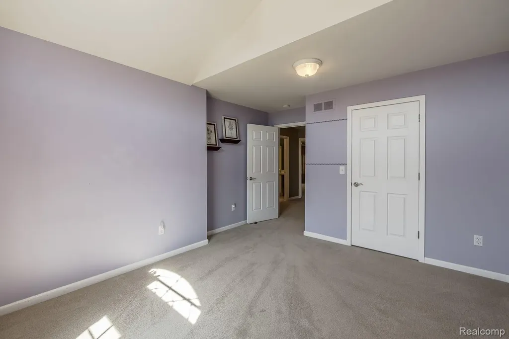 3472 Paramount Lane Auburn Hills City MI 48326