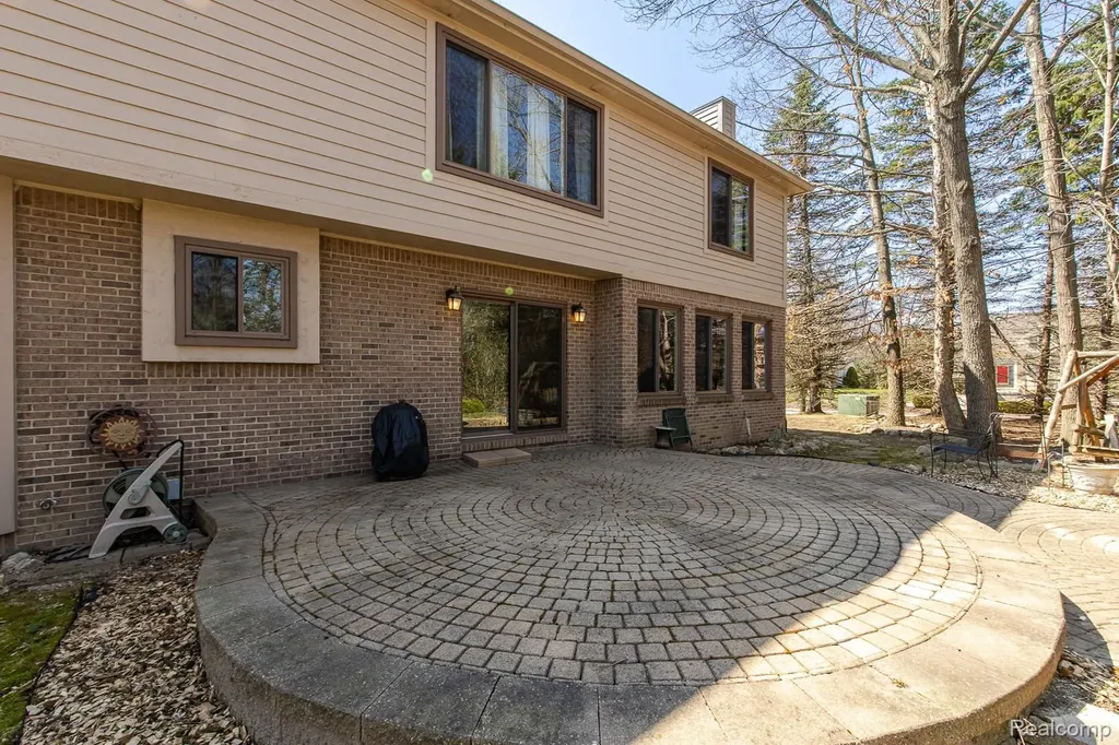 3472 Paramount Lane Auburn Hills City MI 48326