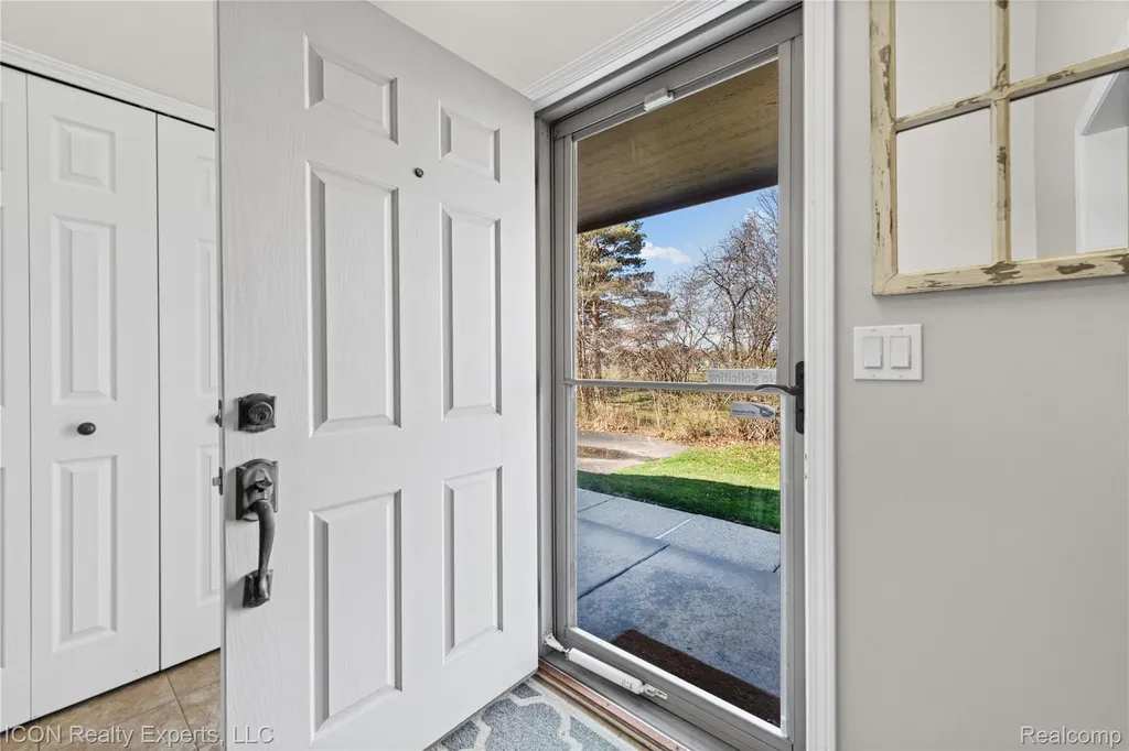 3754 Knightbridge Circle Sterling Heights City MI 48314