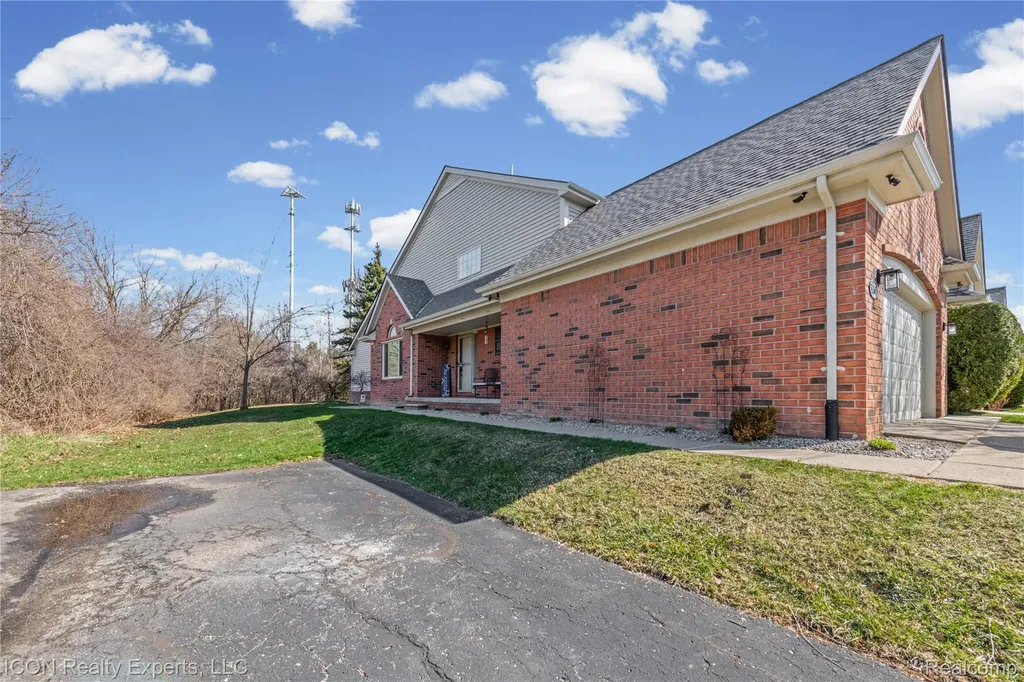 3754 Knightbridge Circle Sterling Heights City MI 48314