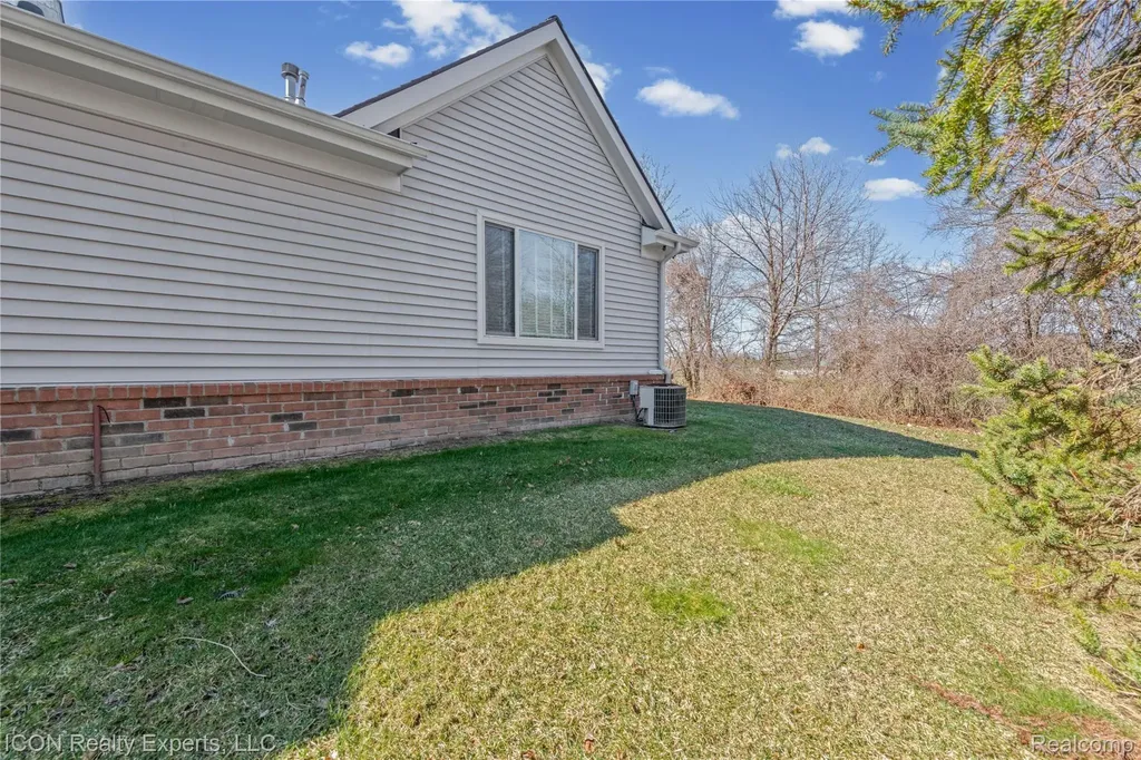 3754 Knightbridge Circle Sterling Heights City MI 48314