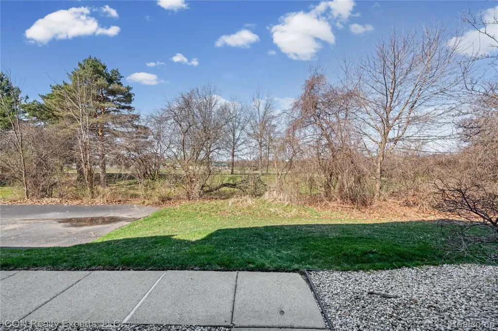 3754 Knightbridge Circle Sterling Heights City MI 48314