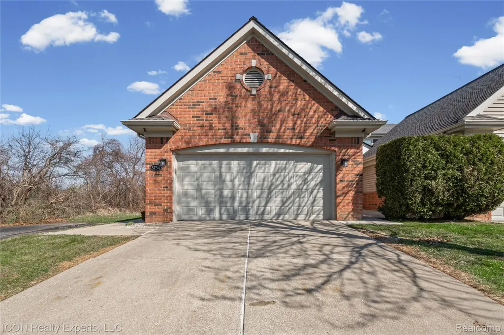 3754 Knightbridge Circle Sterling Heights City MI 48314