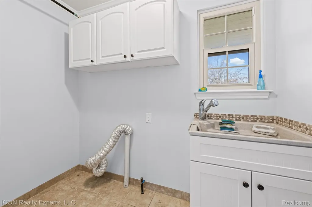 3754 Knightbridge Circle Sterling Heights City MI 48314