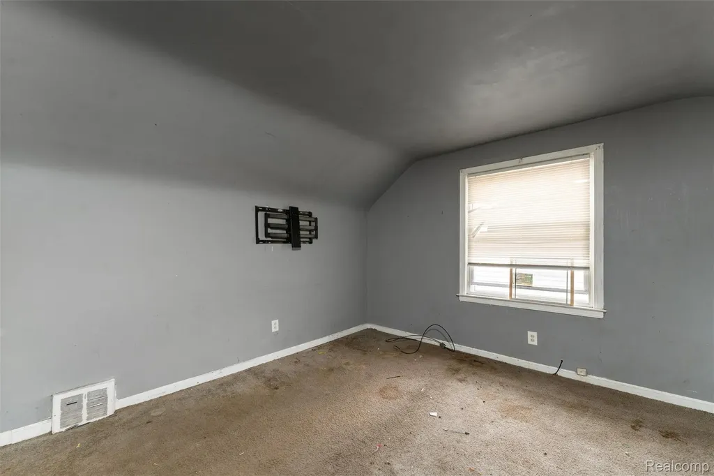 18565 Vaughan Street Detroit City MI 48219