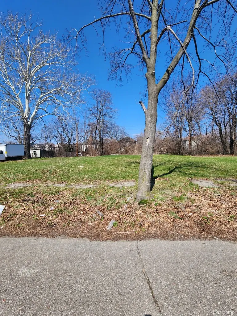 577 Leicester Court Detroit City MI 48202