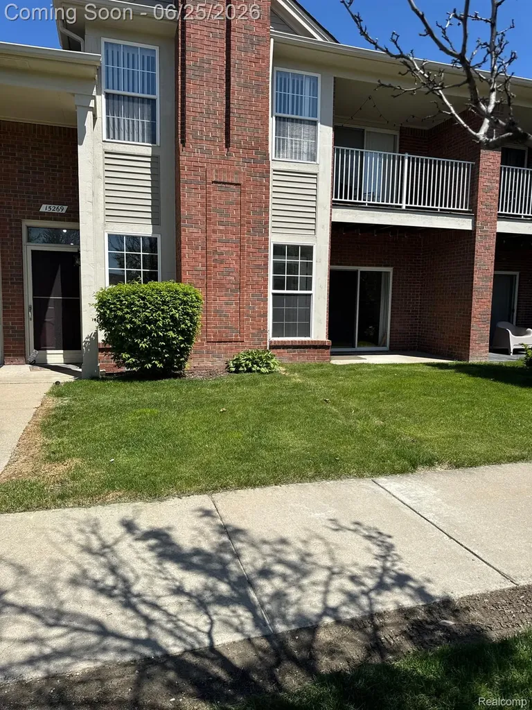 15269 Yale Drive Clinton Charter Township MI 48038