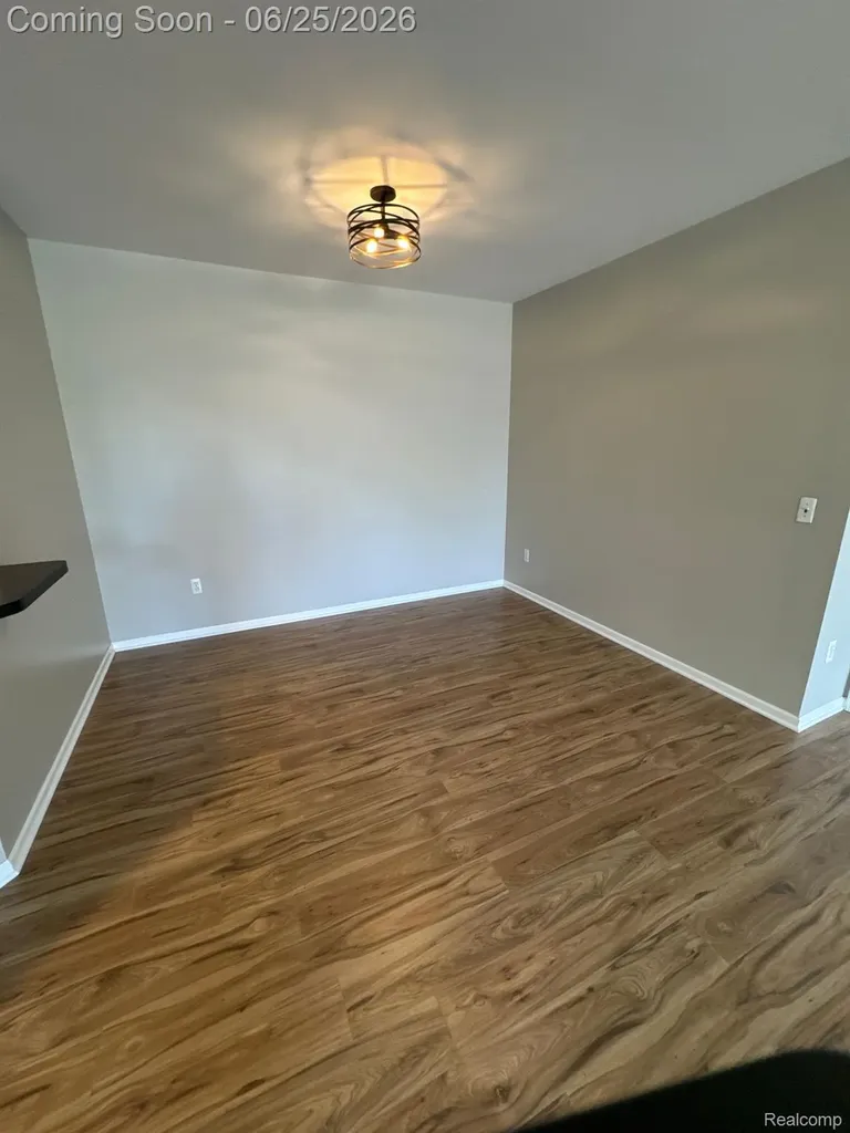 15269 Yale Drive Clinton Charter Township MI 48038
