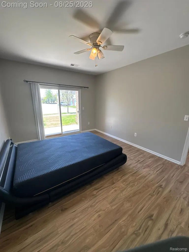 15269 Yale Drive Clinton Charter Township MI 48038