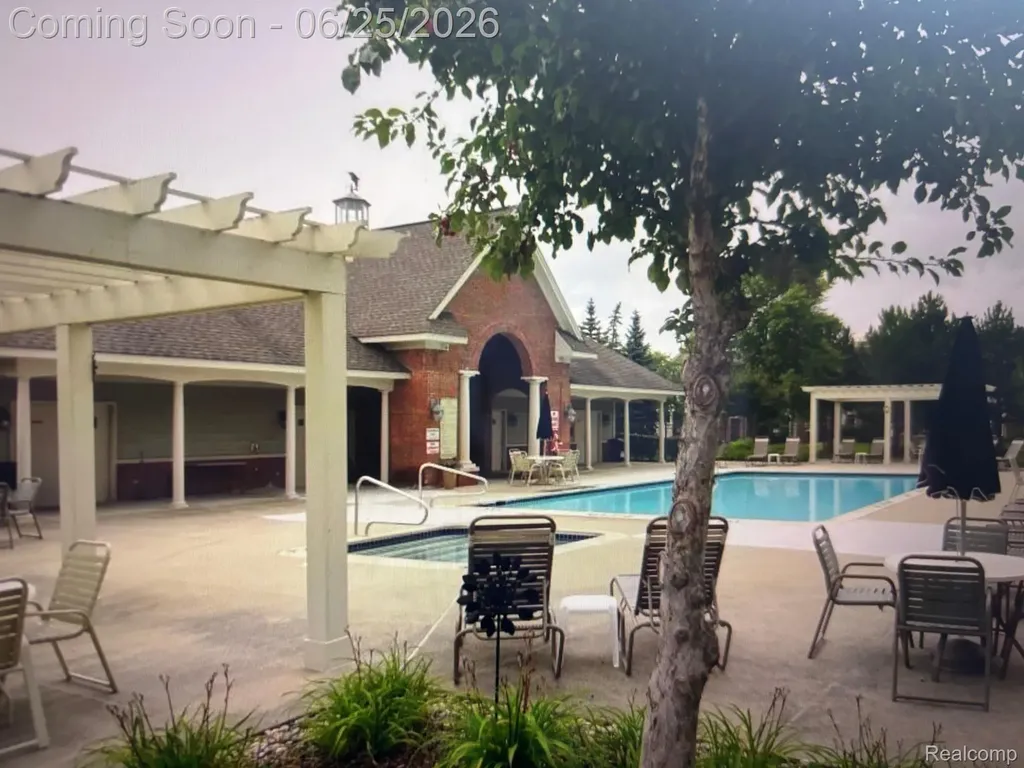 15269 Yale Drive Clinton Charter Township MI 48038