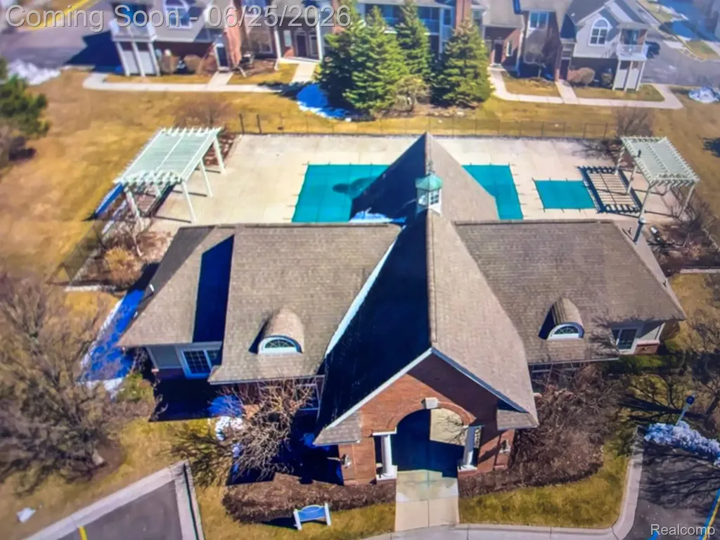 15269 Yale Drive Clinton Charter Township MI 48038