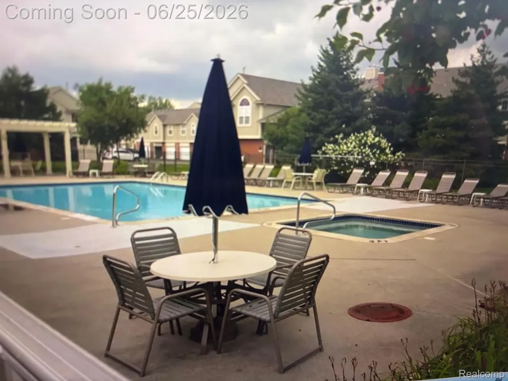 15269 Yale Drive Clinton Charter Township MI 48038