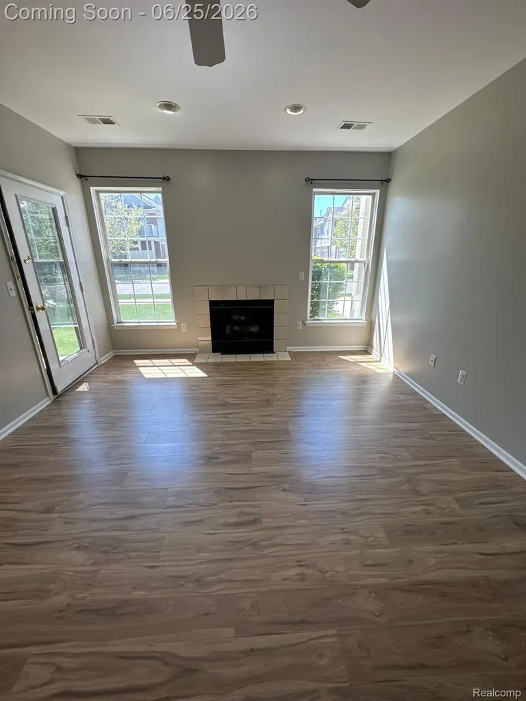 15269 Yale Drive Clinton Charter Township MI 48038