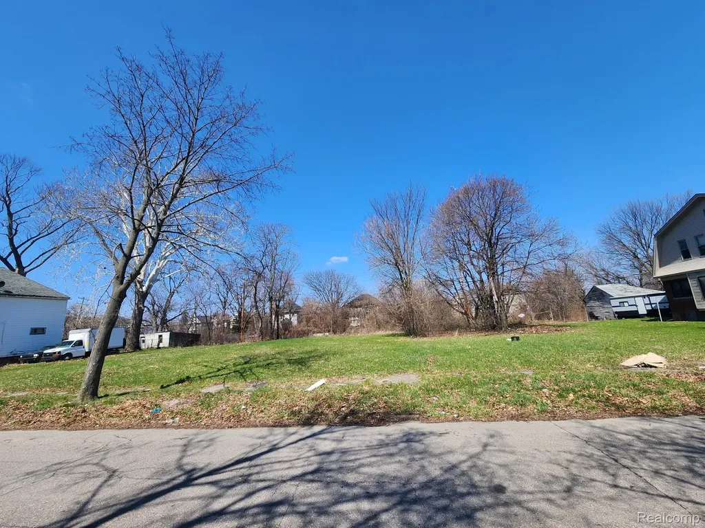 583 Leicester Court Detroit City MI 48202