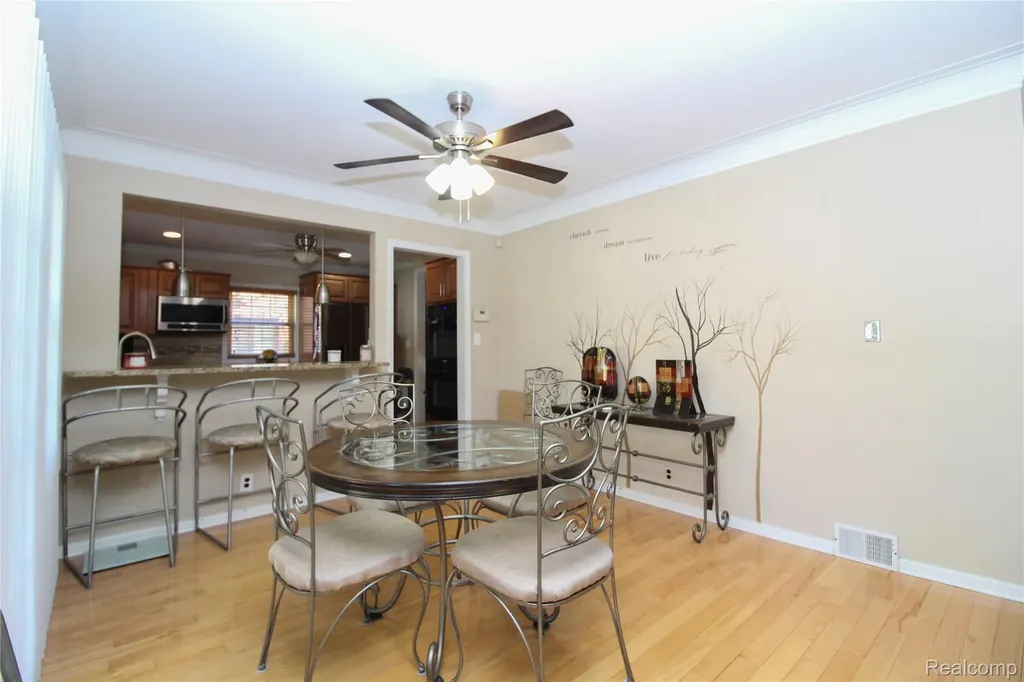14635 Warwick Street Detroit City MI 48223
