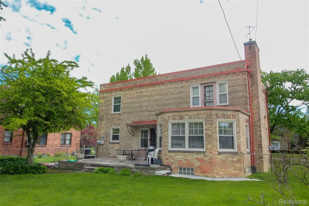 14635 Warwick Street Detroit City MI 48223