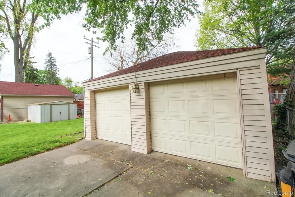 14635 Warwick Street Detroit City MI 48223