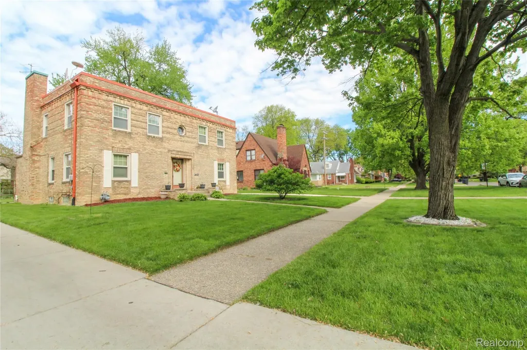 14635 Warwick Street Detroit City MI 48223