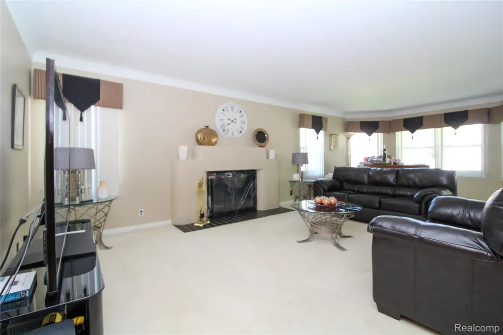 14635 Warwick Street Detroit City MI 48223