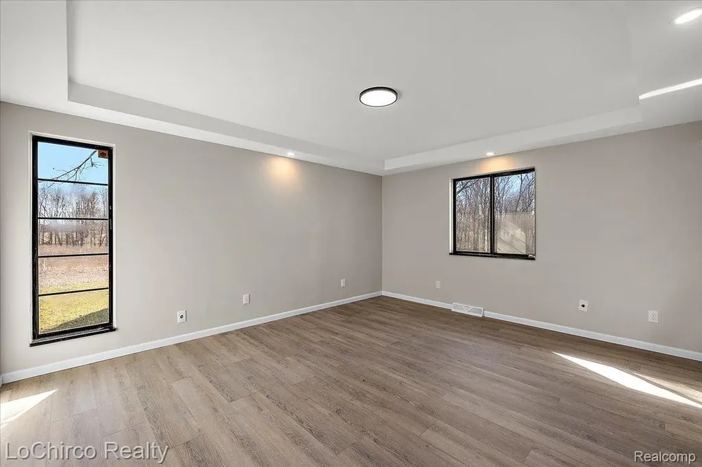 8603 N Owosso Road Fowlerville Village MI 48836