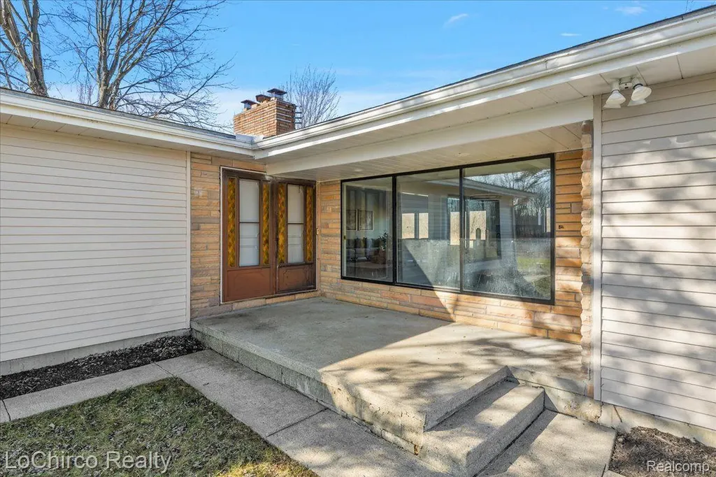 8603 N Owosso Road Fowlerville Village MI 48836